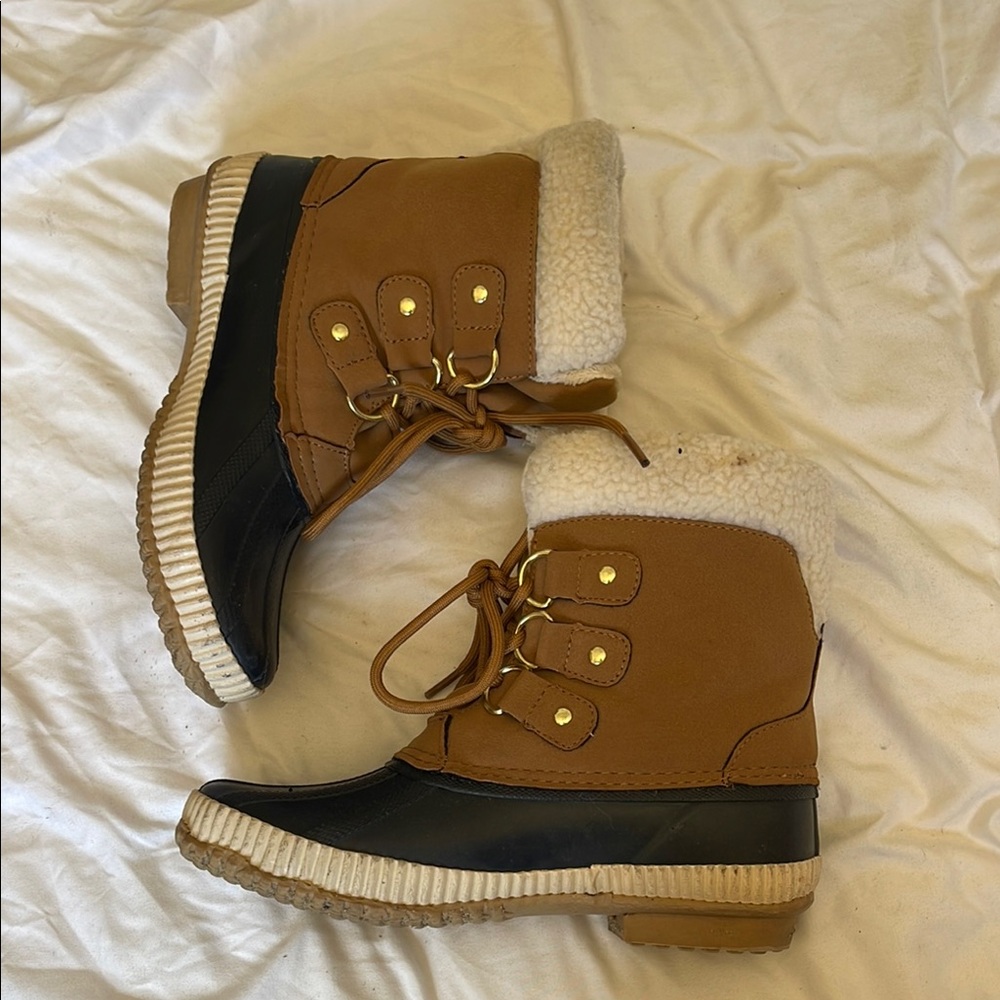 TF Star 3am Brown and Black Winter Boots with Shearling Lining